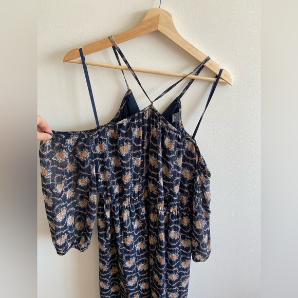 Club Monaco dress size 6 - Picture 2 of 3